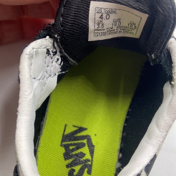 Vans Dino Checkered Neon Green Dinosaur Skateboard Sneaker SZ 4 Baby - Picture 5 of 7